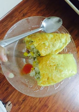 Hình của món Cơm chiên gà và ngô ngọt cuộn trứng....!.