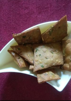 A picture of Millet methi vada.