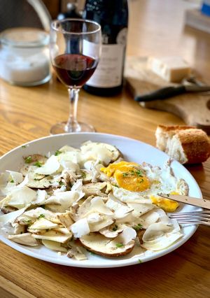 Une photo de Carpaccio de cèpes