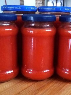 A picture of Tomato Puree.