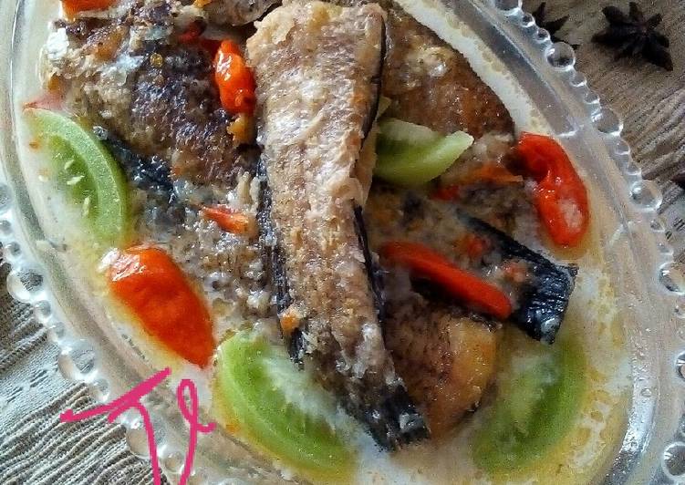 Mangut Ikan Gabus