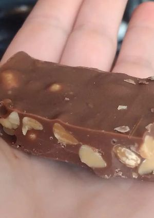 Una foto de Chocolate Block