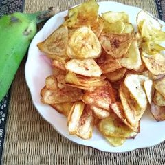 A picture of Nendran banana chips.