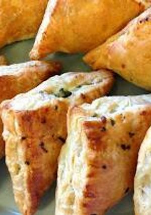 A picture of spinach puffs.