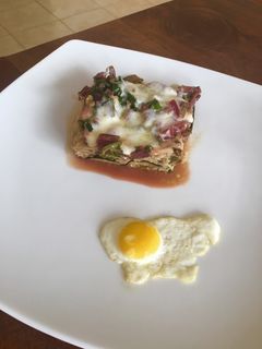 Una foto de Tarta de hoja de remolacha y berenjena (sin masa)