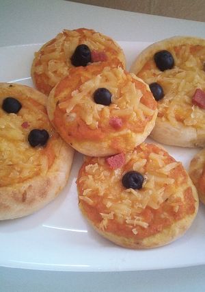 صورة لوصفة ميني بيتزا Mini pizza 😋🥰