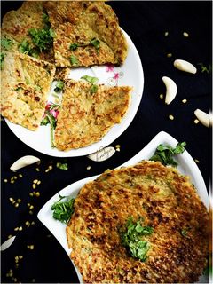મગ ની દાળ ના પુડલા (Moong Dal Pudla Recipe In Gujarati) રેસીપી મુખ્ય ફોટો