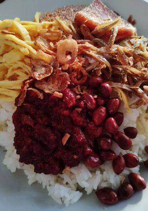 Foto resep Nasi Lemak Kukus Komplit