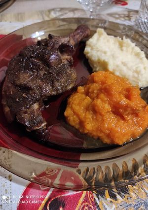 Ropogós kacsacomb narancsos sütőtök pürèvel recept fotója