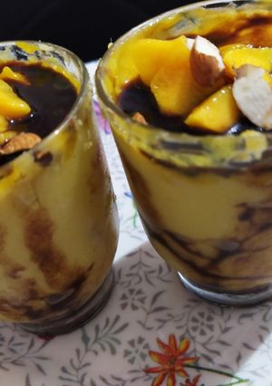 મેંગો ફીરની (Mango phirni recipe in gujarati) રેસીપી મુખ્ય ફોટો
