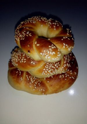 A picture of Sesame bread.