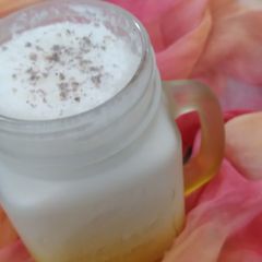 A picture of Meethi lassi.