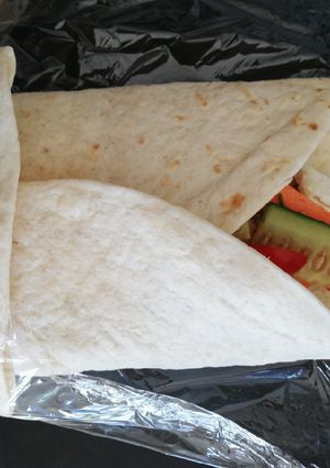 Une photo de Wrap crudité, thon, chèvre