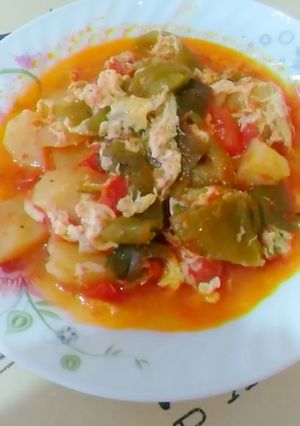 صورة لوصفة شكشوكة البطاطا والفلفل ⁦🌶️⁩🥔🍅 حارة