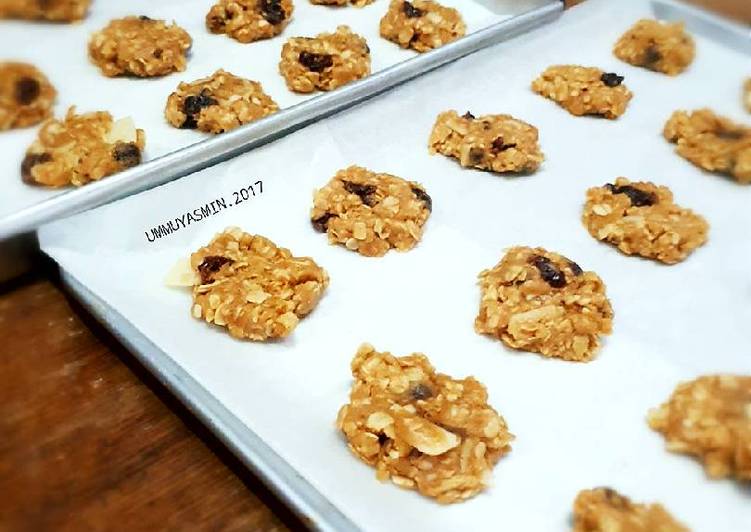 Resep Oatmeal Raisin Cookies with Choco n Nut Anti Gagal