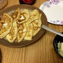 A picture of Buttermilk Pancakes.