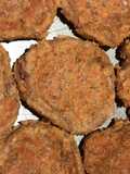 Galletas de puré de manzana y pera con NESTUM® de banana y semillas de chía