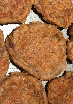 Una foto de Galletas de puré de manzana y pera con NESTUM® de banana y semillas de chía