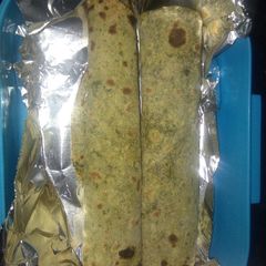 A picture of Spinach roti roll.