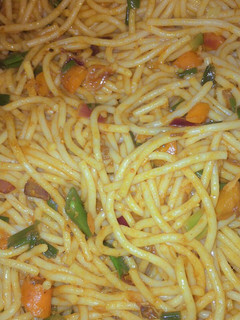 A picture of Stir fry spaghetti.