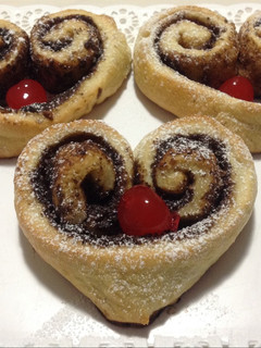Una foto de Rollos de canela para San Valentín!