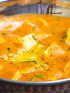 பன்னீர் பட்டர் மசாலா(paneer butter masala recipe in tamil) செய்முறை முக்கிய புகைப்படம்