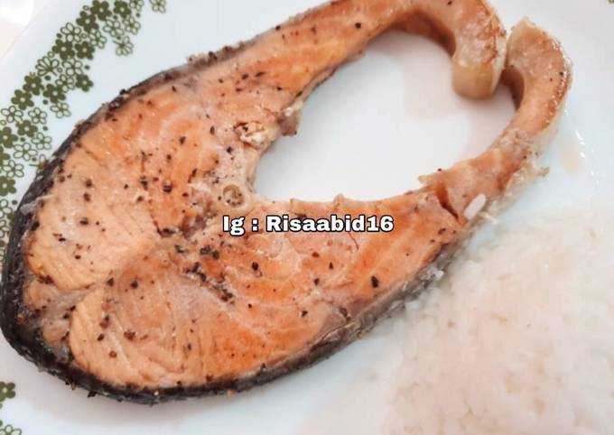 Resipi Grilled Salmon Simple Oleh Risa A Rhyla Cookpad
