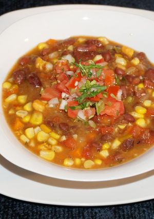 Una foto de POROTOS RIÑONES ROJOS CON CHOCLO. JON STYLE