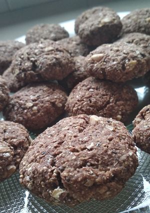 Una foto de Galletas de avena y cacao🍪🍫