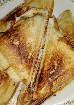 A picture of Toasted bread.