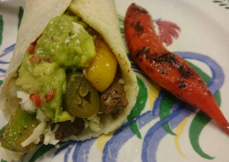 Fajitas de carne e frango - Tudogosreceitas