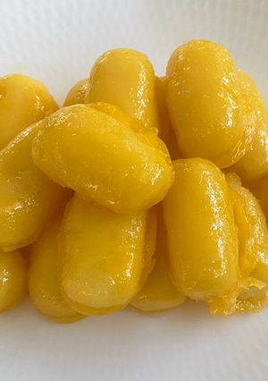 A picture of Golden Jackfruit Seeds (Met Khanoon).