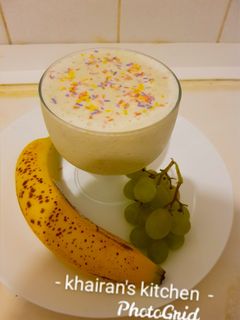 Banana and grapes Smoothie ainihin hoton girkin