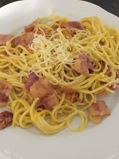 Una foto de Espaguetis a la carbonara