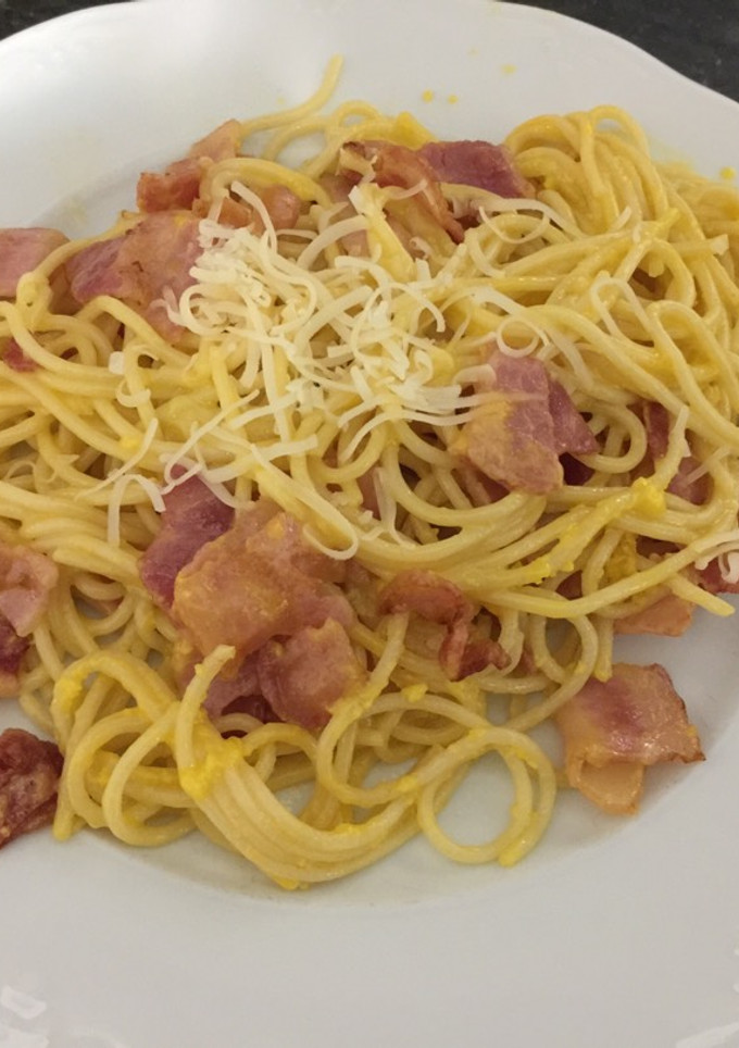 Una foto de Espaguetis a la carbonara