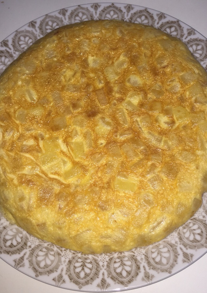 Una foto de Tortilla de patatas y calabacín