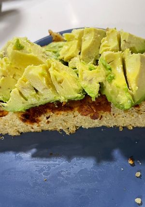Una foto de Tortilla con costra de queso y huevo con quinoa