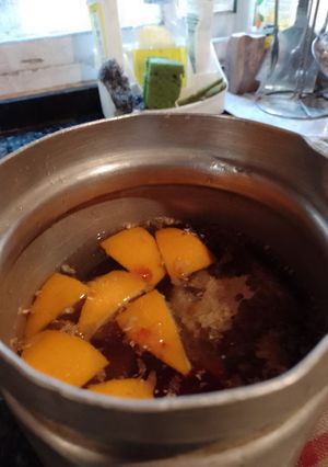 Una foto de Licor de naranja y ciruela