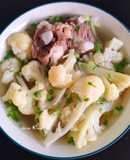 Canh bông cải trắng sườn non