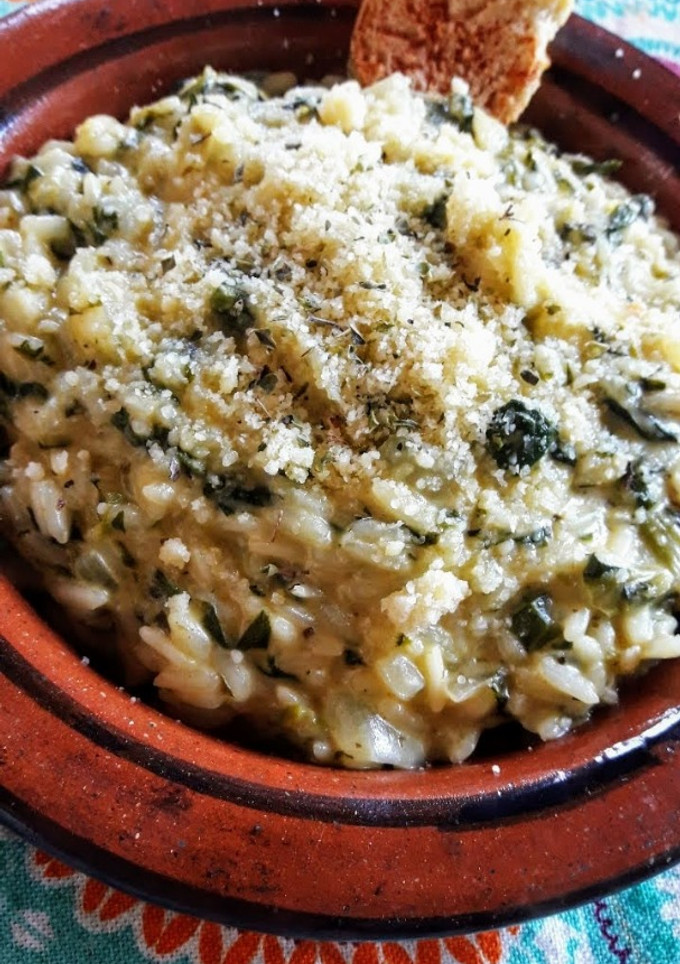 Una foto de Arroz cremoso con acelga
