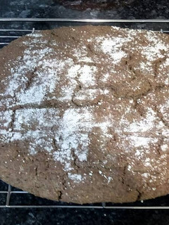Una foto de Pan curativo de jengibre y cúrcuma