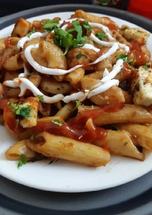 मेयो चिली पनीर पास्ता (meyo chilli paneer pasta recipe in Hindi) रेसिपी मुख्य फोटो