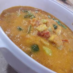 A picture of Red thai curry.