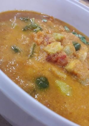 A picture of Red thai curry.