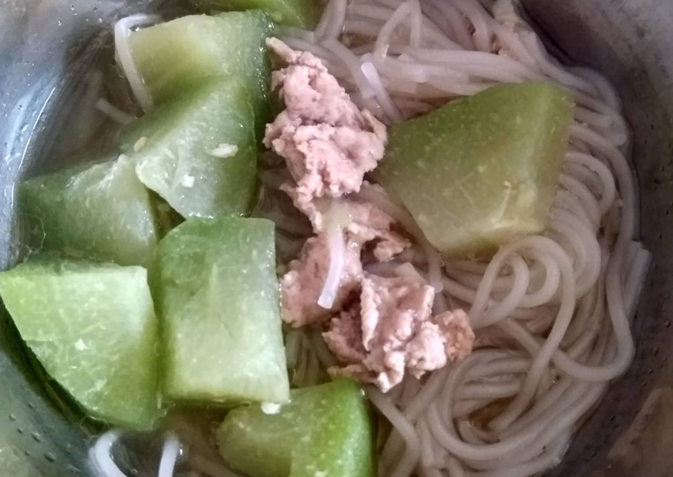 Sup labu siam daging cincang