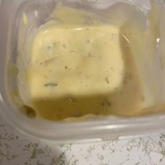A picture of Quick 1-2 serving tartar sauce.