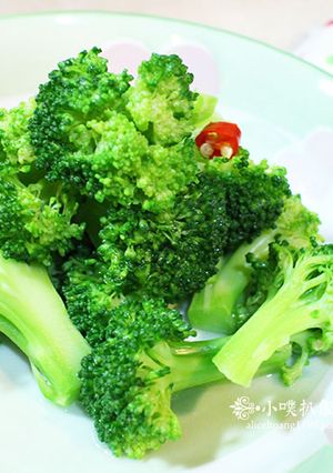 涼拌青花菜 的食譜成品照片