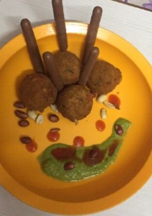 A picture of Achari bread rolls.