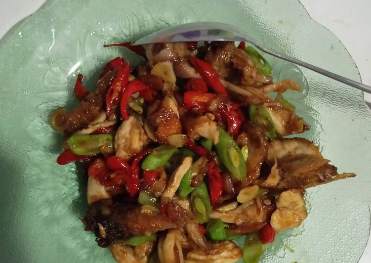 Ayam suir buncis saos tiram