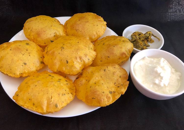 Aloo masala puri with Italian herbs